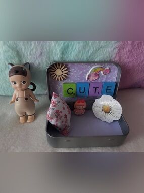 Handmade sonny angel bed trinket tin <3